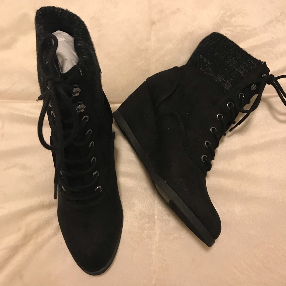 Wedge boots
